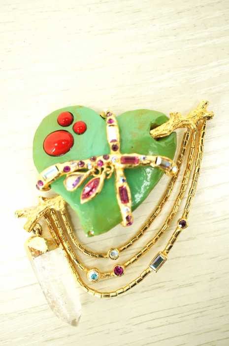 Christian Lacroix （クリスチャンラクロワ） ハートダイヤブローチ