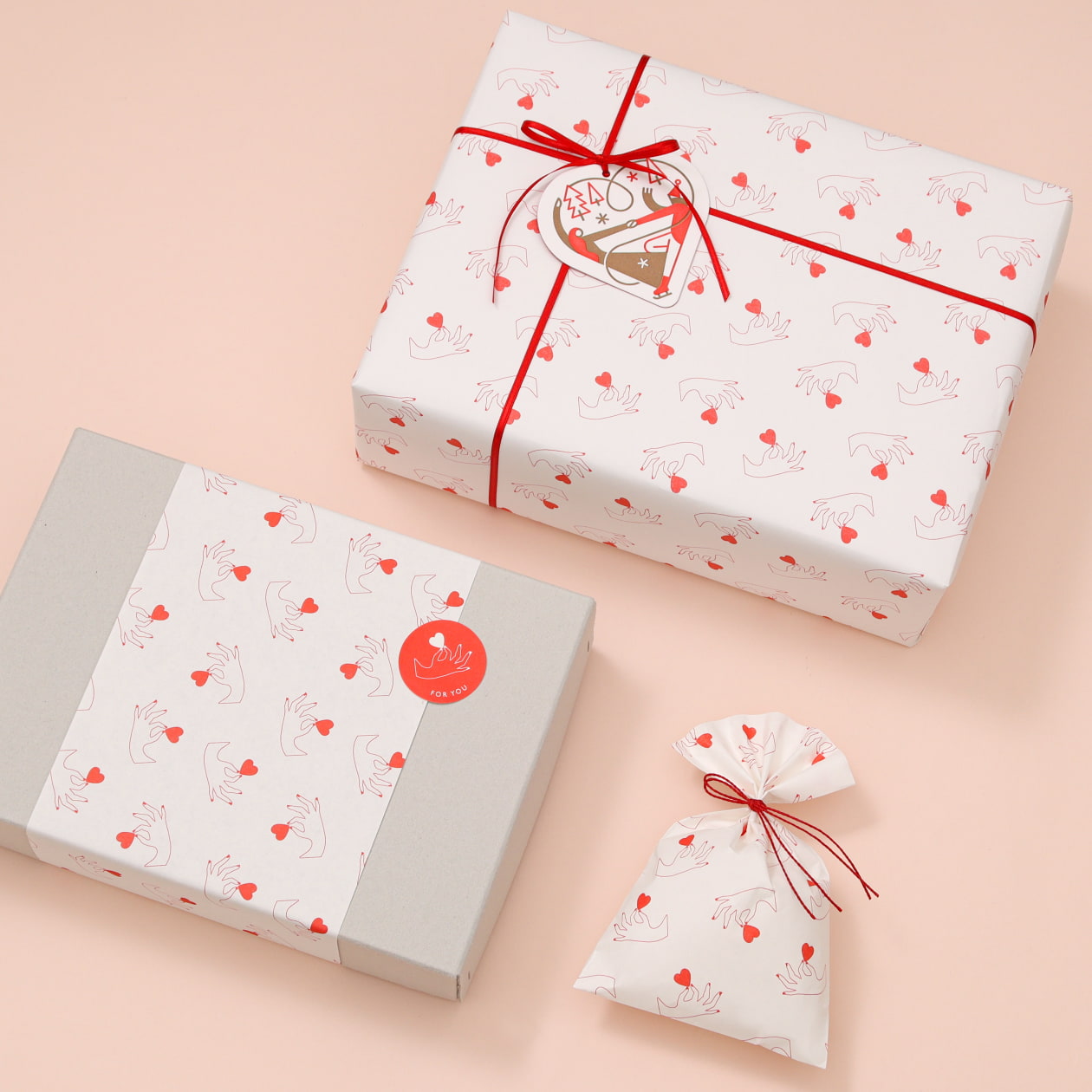 522×772 ラッピングペーパー 手とハート 赤 50g | 羽車公式サイト 紙