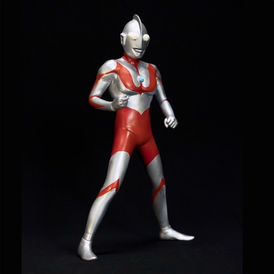 海洋堂高知 ウルトラマン（C タイプ） 1/150ソフトビニール製組立
