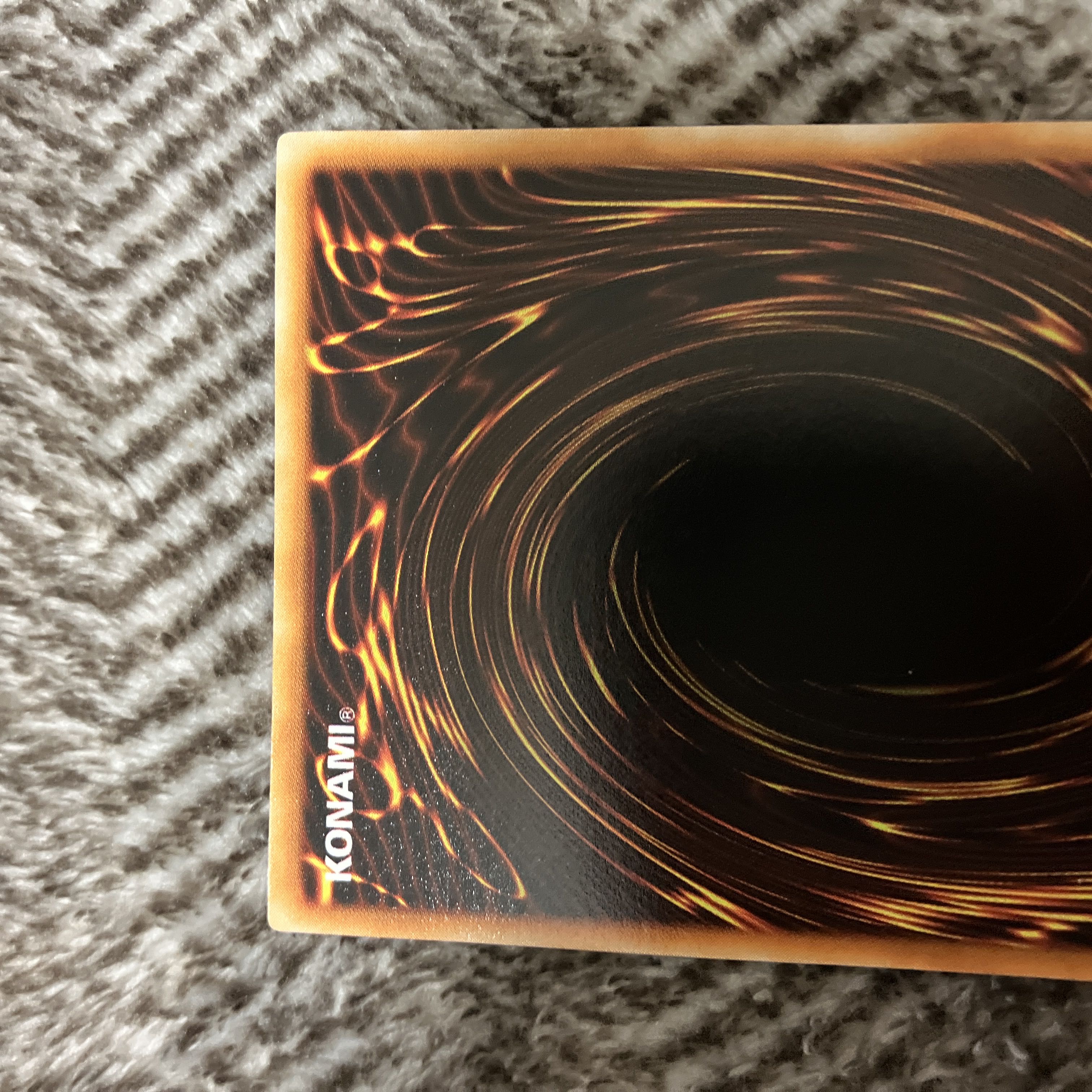 遊戯王 ブラック・マジシャン 初期 ウルトラレア ローラー跡エラー