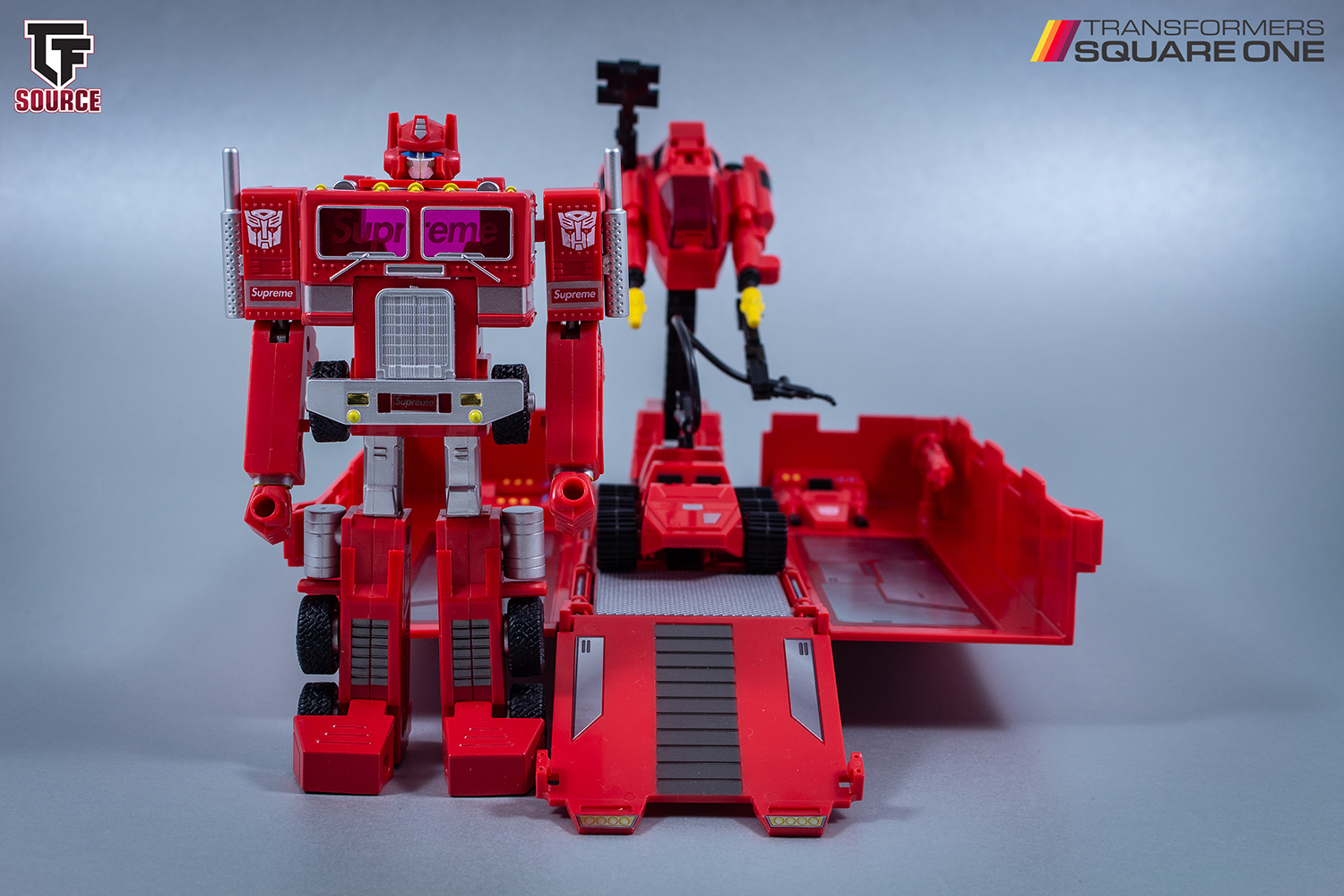 Gallery: Supreme G1 Optimus Prime