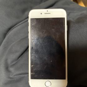 Apple iPhone 6 Plus / スペースグレー / 128GB / AU 売買相場