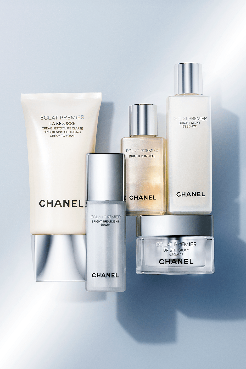 シャネル「エクラ プルミエ」新章で叶える 息を呑むほど、光を纏う肌