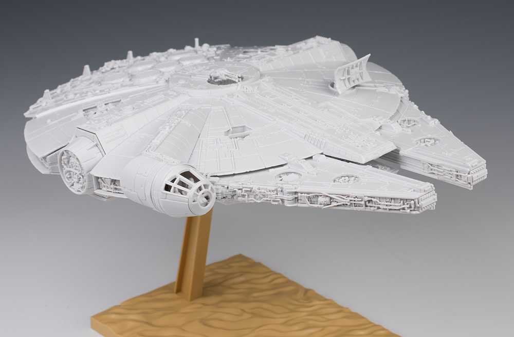 バンダイ1/144 ミレニアム・ファルコン（フォースの覚醒）レビュー