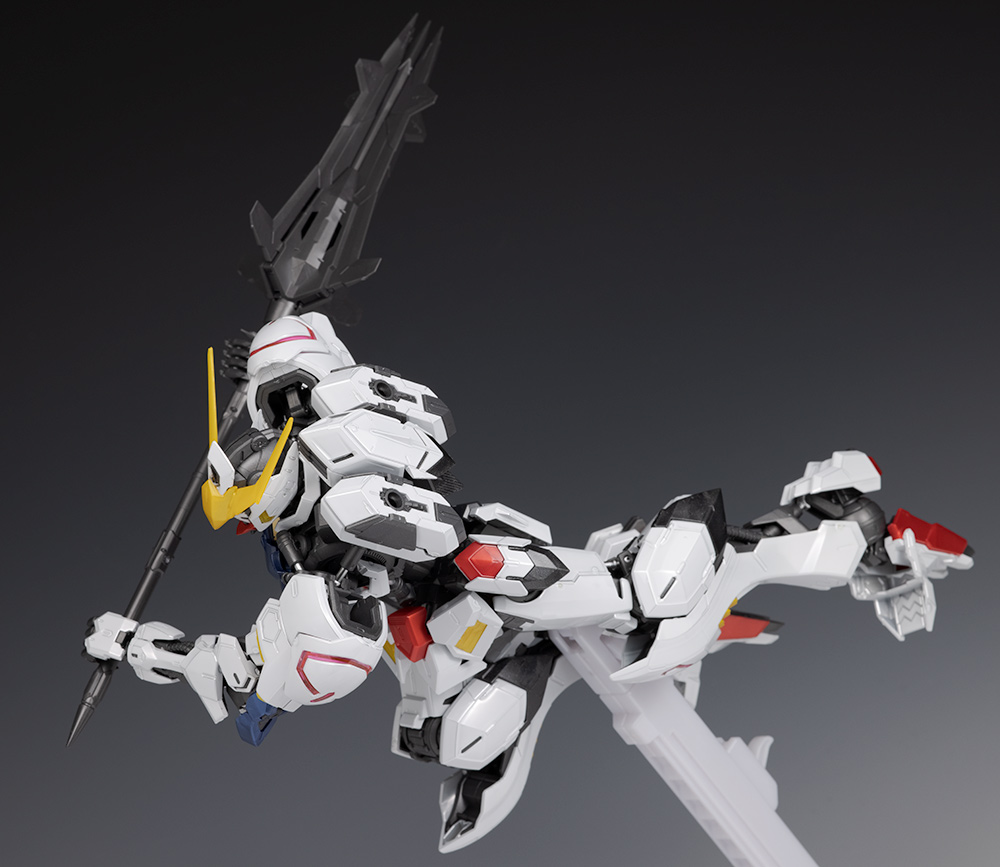MG ガンダムバルバトス［チタニウムフィニッシュ］ レビュー