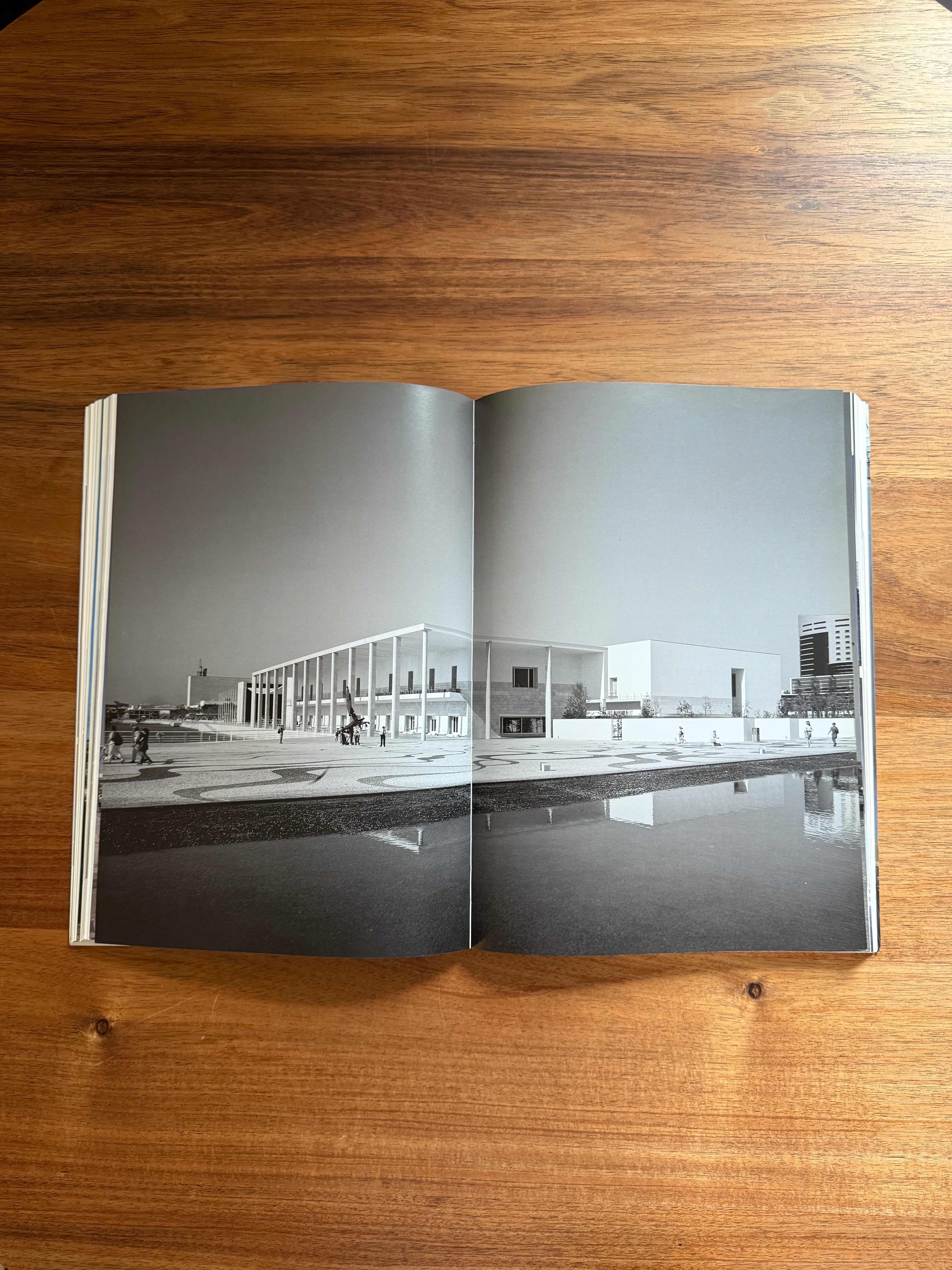 El Croquis: Alvaro Siza 1995-1999 – Sams Book Shop