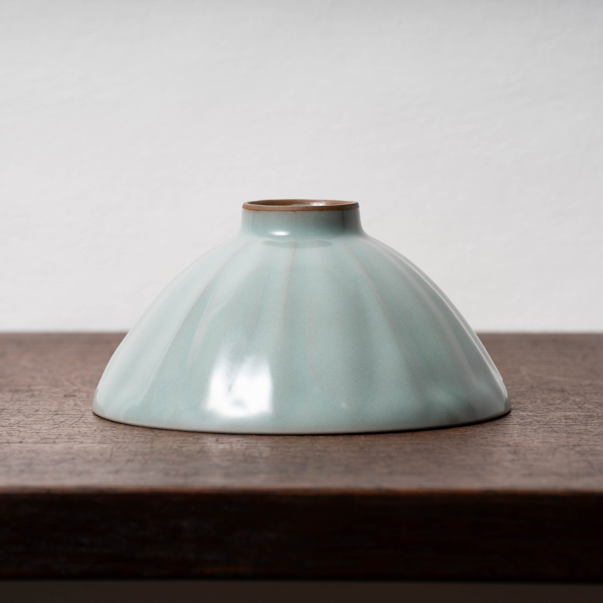 青磁茶碗 龍泉窯 元-明時代 七官 送料無料 明時代 龍泉窯青磁碗 中国