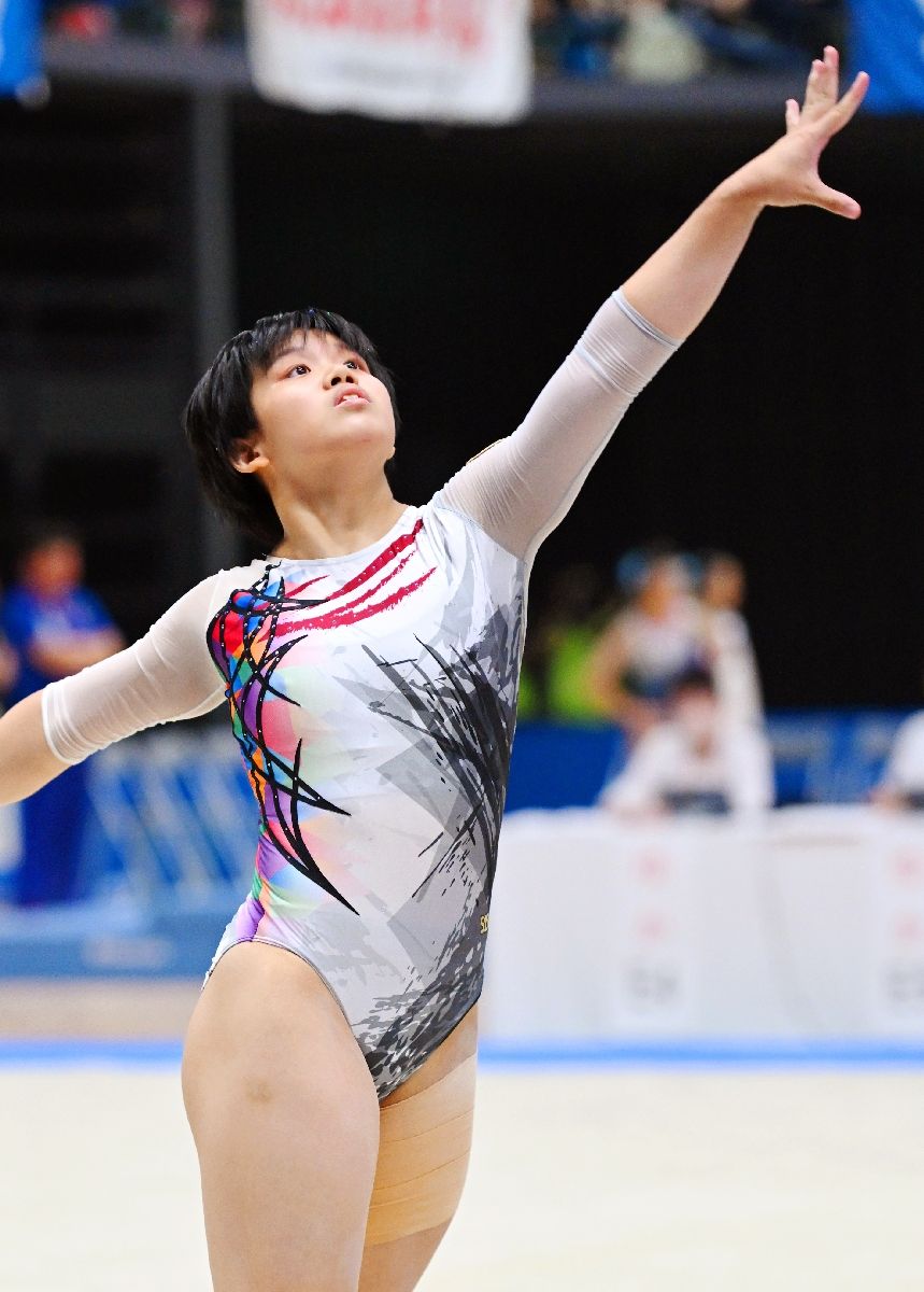 体操少年女子 鳥栖高校・中願寺沙亜耶、粘りの演技「痛みはあったけど