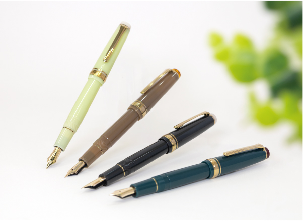 SHIKIORI ―四季織― 野山の唄 万年筆、ボールペン』2025年10月25日（土