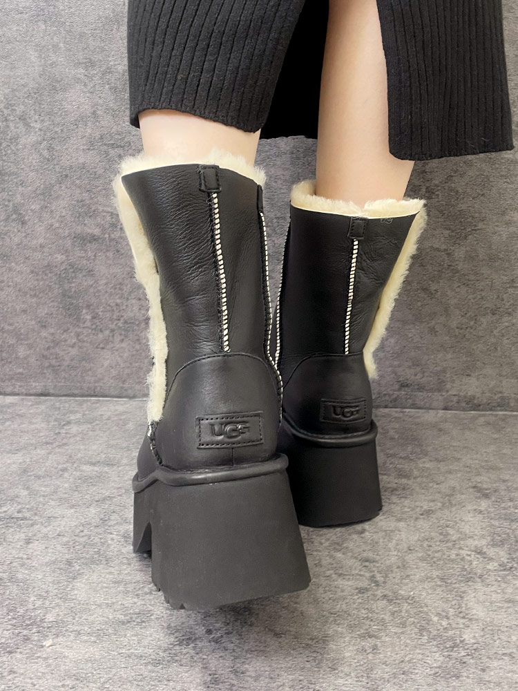 UGG (アグ) 厚底 ショート ムートンブーツ エスミーレザーブーツ 2way