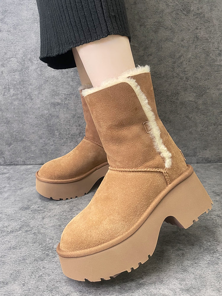 UGG (アグ) 厚底 ショート ムートンブーツ エスミーブーツ 2way チェス