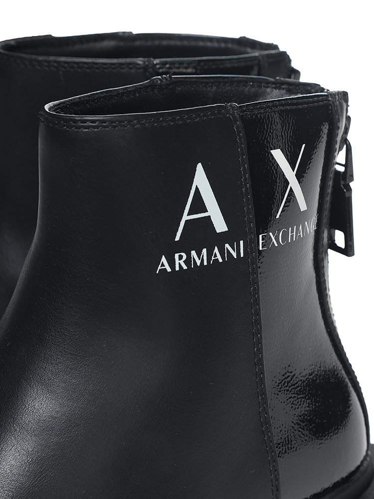 ARMANI EXCHANGE (アルマーニ エクスチェンジ) 異素材 ロゴ ショート