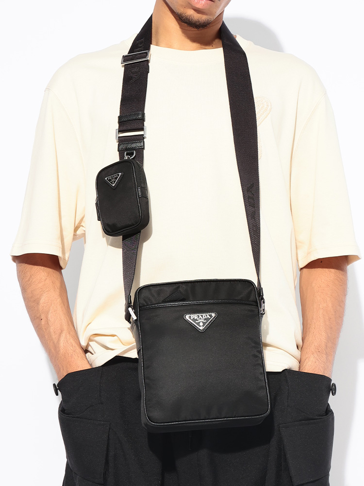 PRADA (プラダ) Re-Nylon ミニポーチ付き ショルダーバッグ