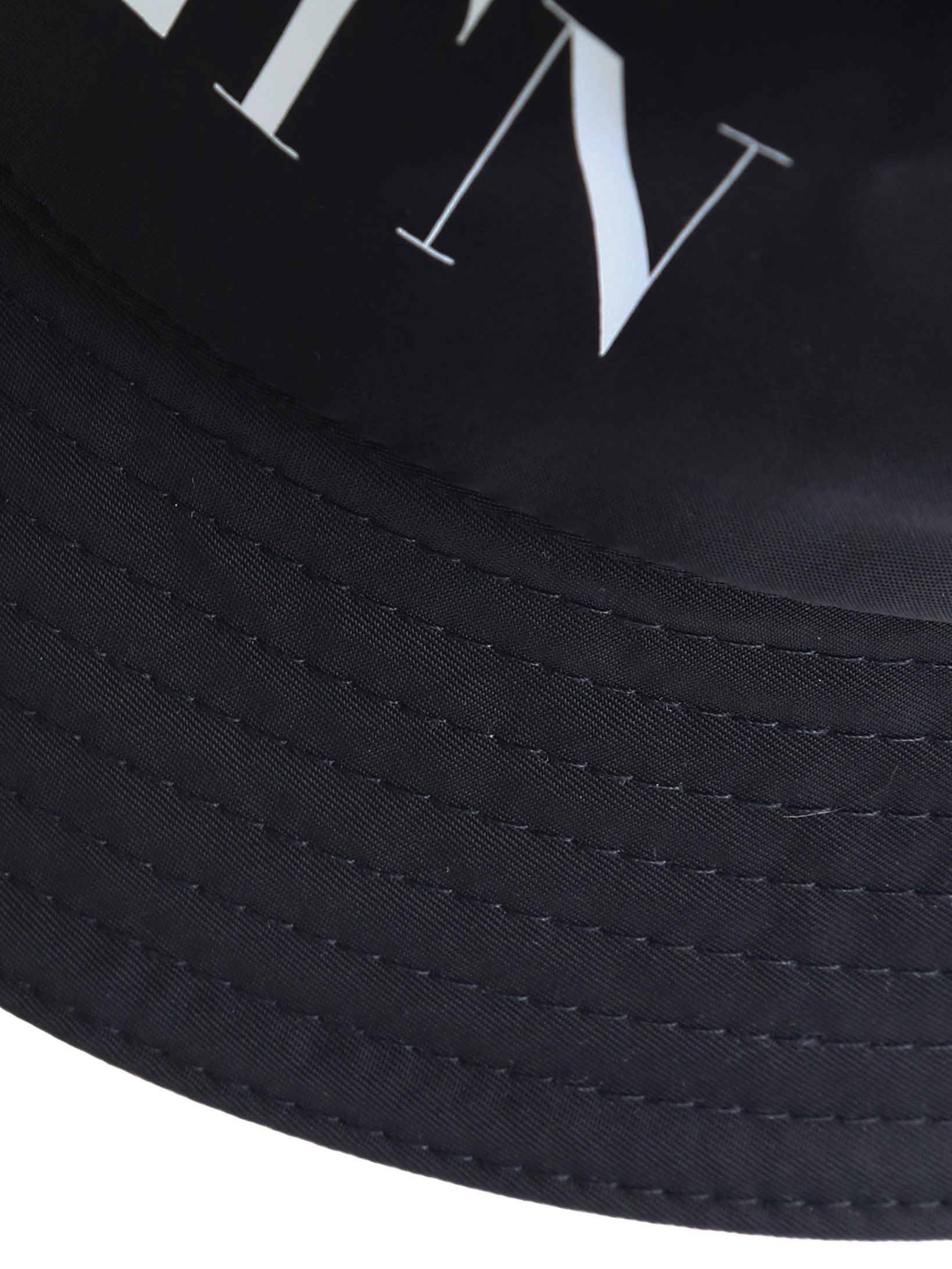 VALENTINO (ヴァレンティノ) ロゴプリント バケットハット