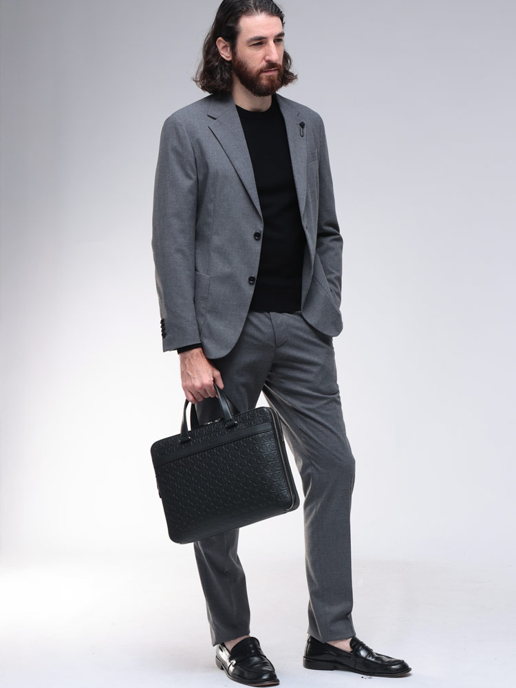 Salvatore Ferragamo (サルヴァトーレフェラガモ) エンボスガンチーニ