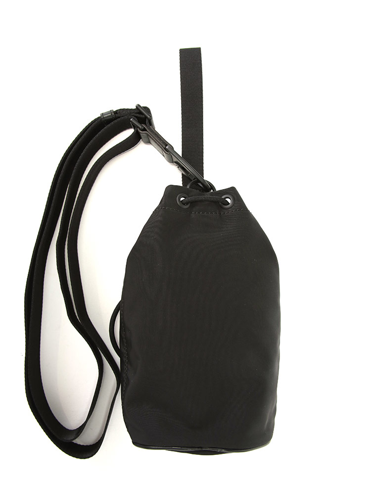 MONCLER (モンクレール) ロゴ ボディストラップ付 ミニポーチ