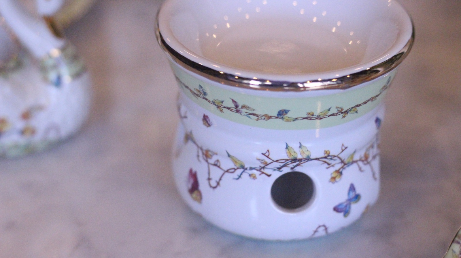 □白磁□ アロマポット ＊アウトレット強め品 ｜ ポーセラーツ白磁