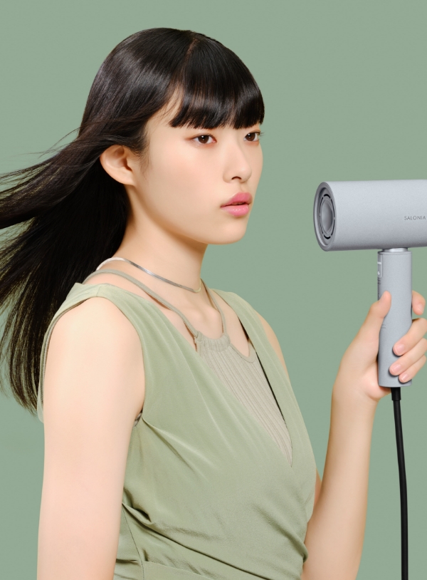 エアトリートメントドライヤー | SALONIA(サロニア)公式サイト