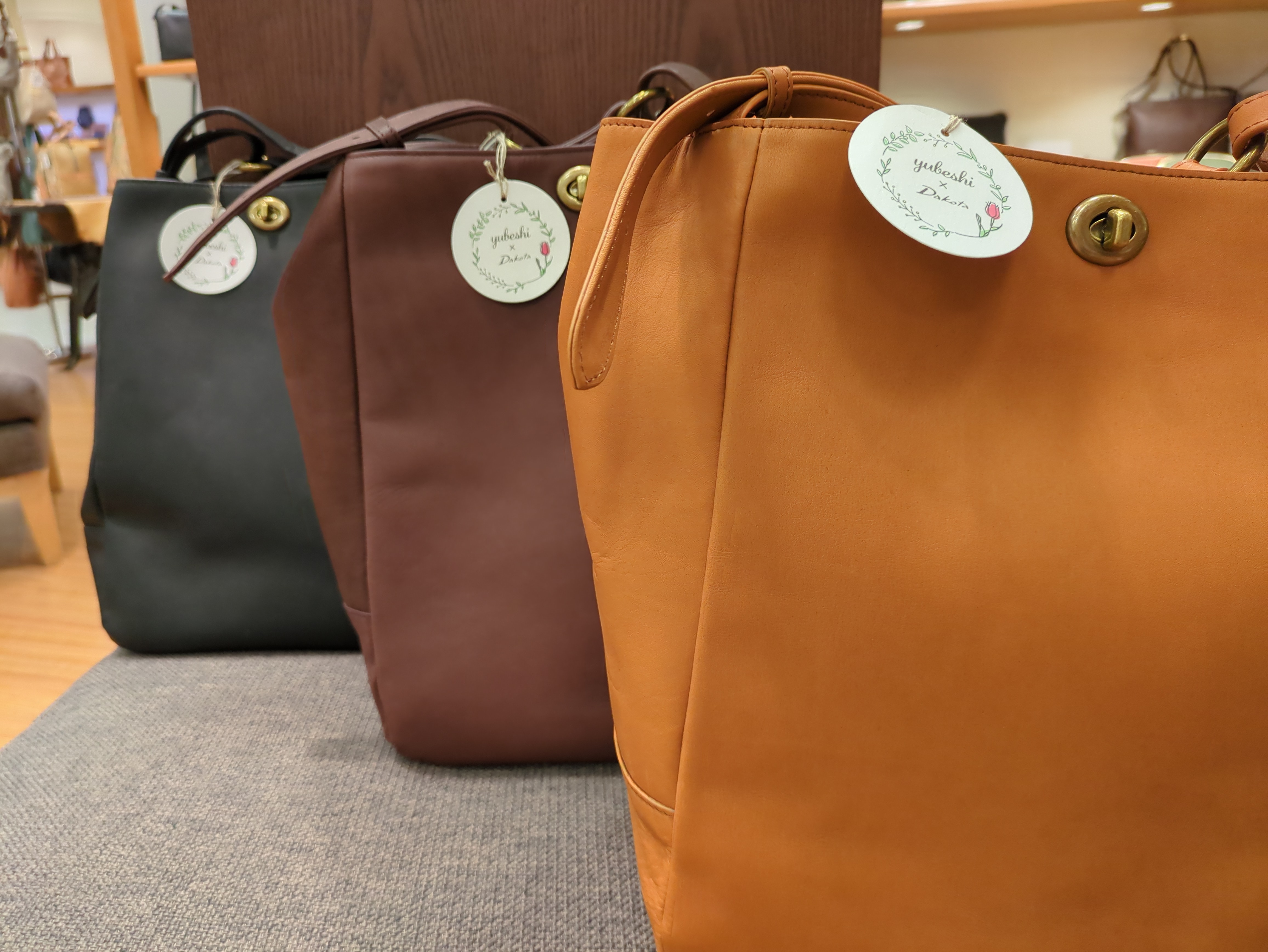 いよいよ明日✨2025年10/8水曜日発売開始です。🌷ゆべし✕Dakotaコラボ