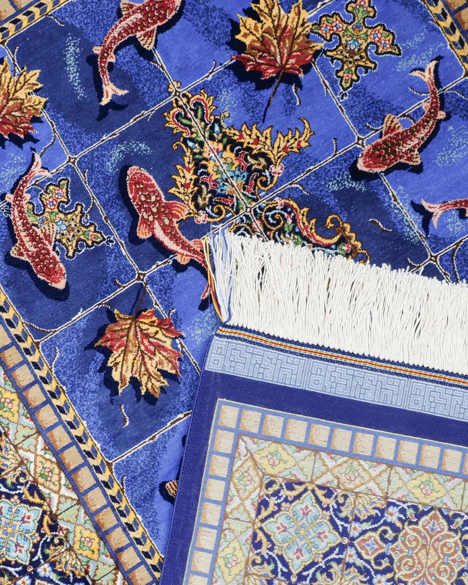 ペルシャ絨毯 クム産 バゲルザデ工房 シルク 約78cm x 130cm｜SATHI RUGS