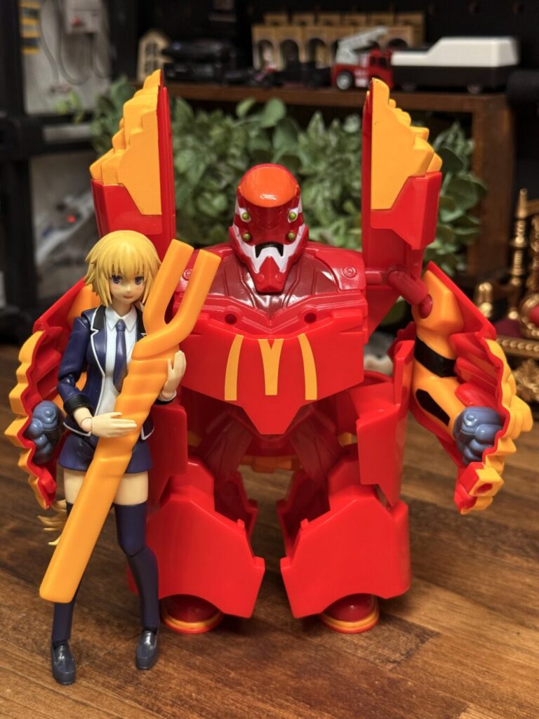 欲しい人の手に渡らない奇跡のロボ｢マクドナルド×エヴァンゲリオン