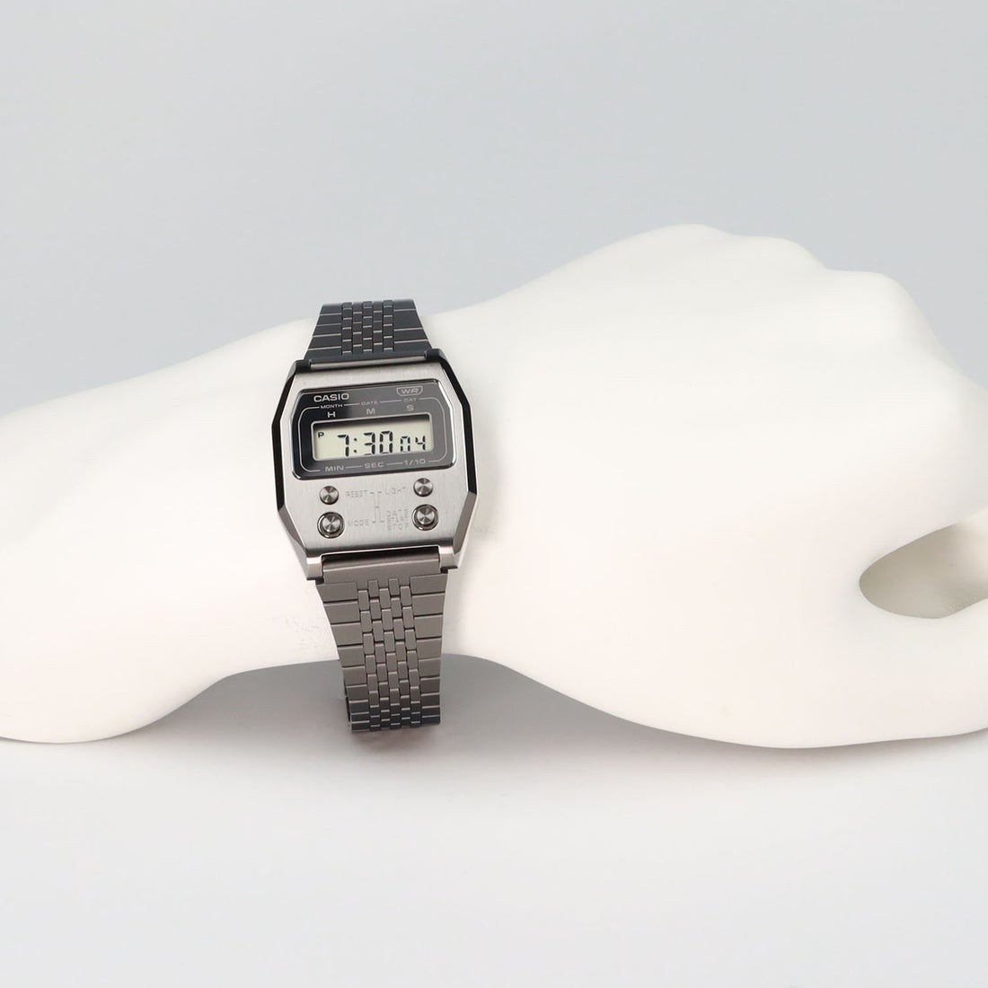 CASIO CLASSIC / A1100GGV-8JF （グレー） - ファッション通販