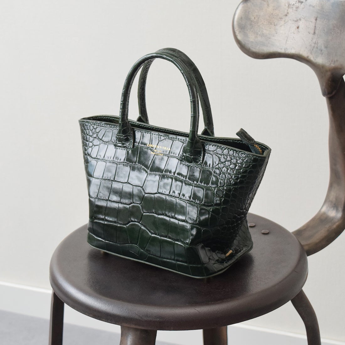 クリスチャンヴィラ CHRISTIAN VILLA クロコ型押しレザーハンドバッグ