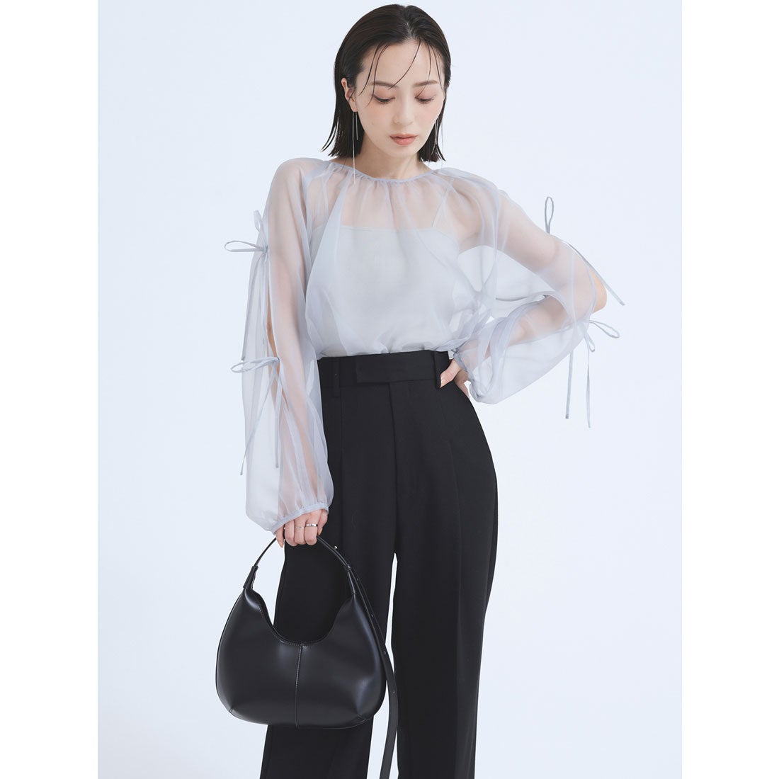 アニュアンス anuans ワンハンドルラウンドバッグ （BLACK） -靴