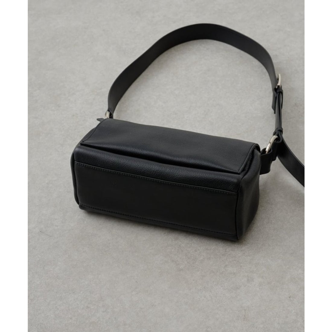 ビアズリー BEARDSLEY ボディバッグ （taupe） - ファッション通販 d