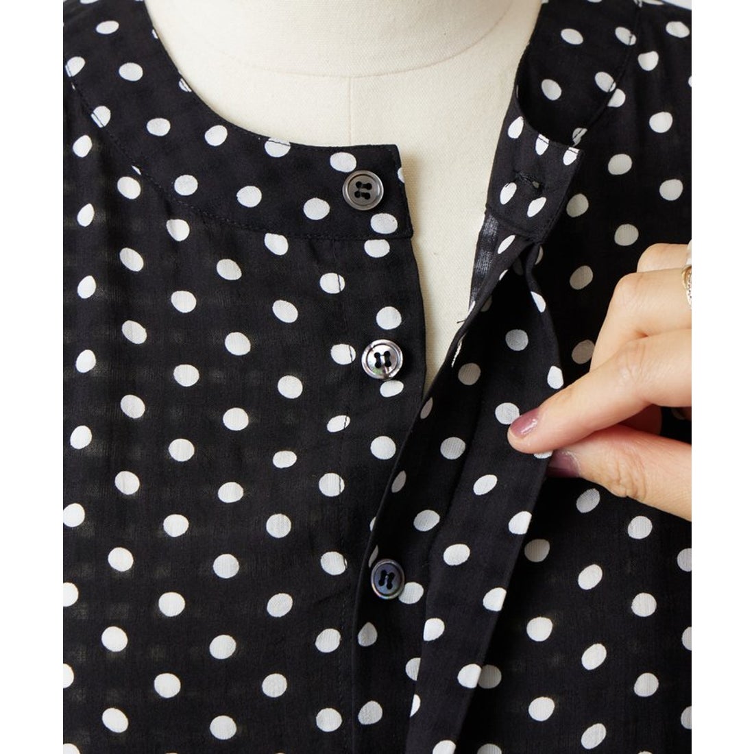 ビアズリー BEARDSLEY ドットギャザーチュニック （black） -靴