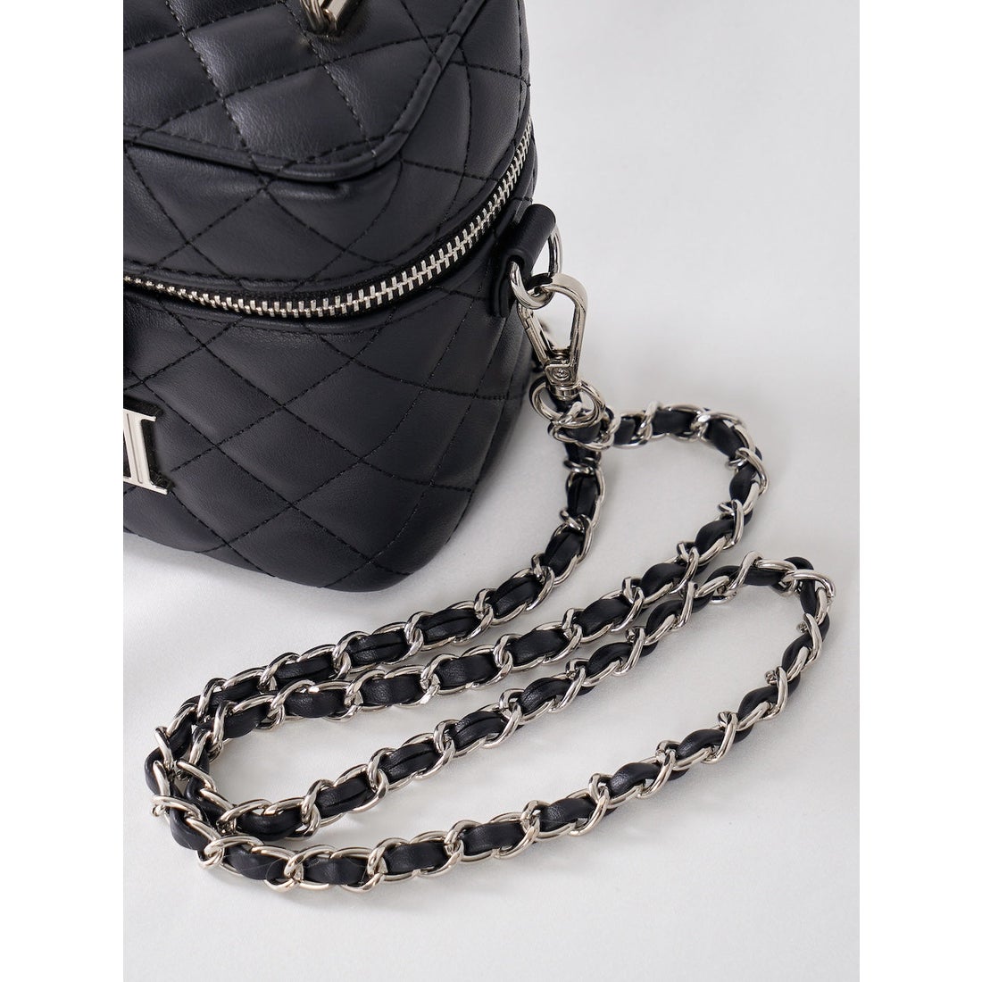 ダーリッチ Darich 【シルバーパーツ】キルティングスクエアミニバッグ