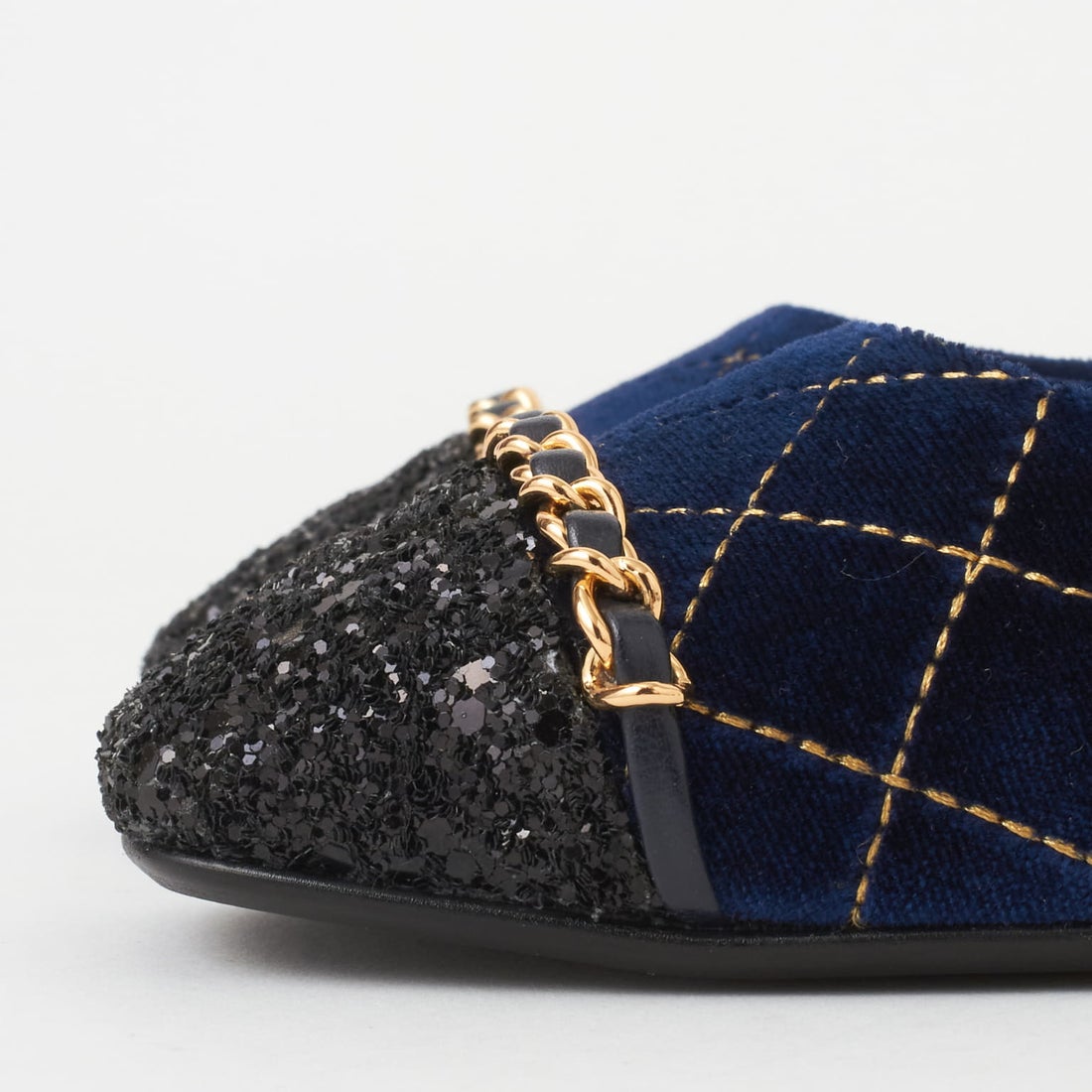 ダイアナ DIANA キルティングローヒールパンプス （ダークブルー生地