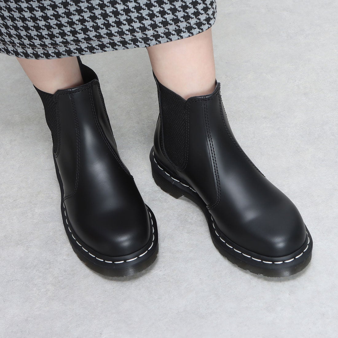 ドクターマーチン Dr.Martens レディース チェルシーブーツ 2976 WHITE