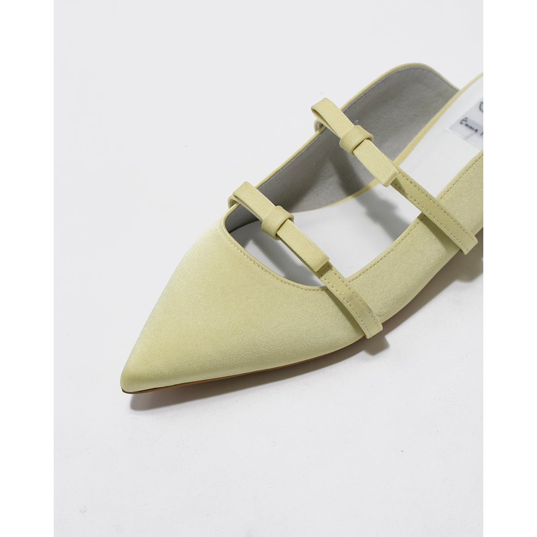 ダブルストラップ フラット ミュール （イエロー サテン） -Emma