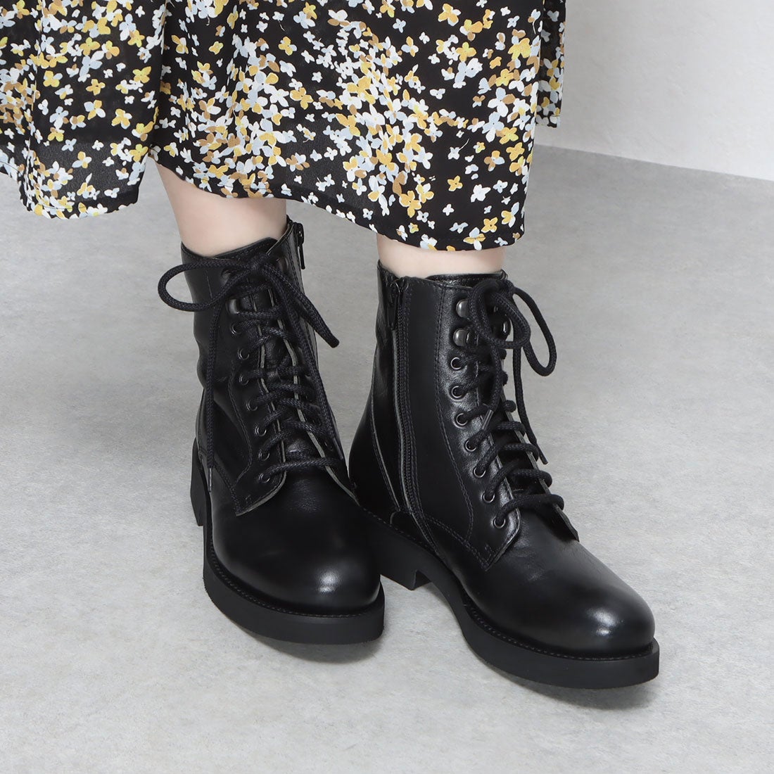 ファビオルスコーニ FABIO RUSCONI ラウンドトウレースアップショート