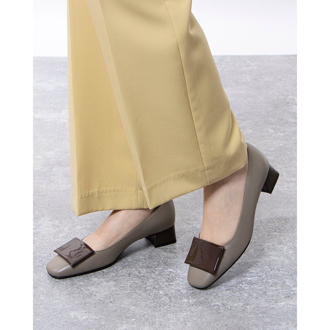 ファビオルスコーニ FABIO RUSCONI オーナメントパンプス （ブラック