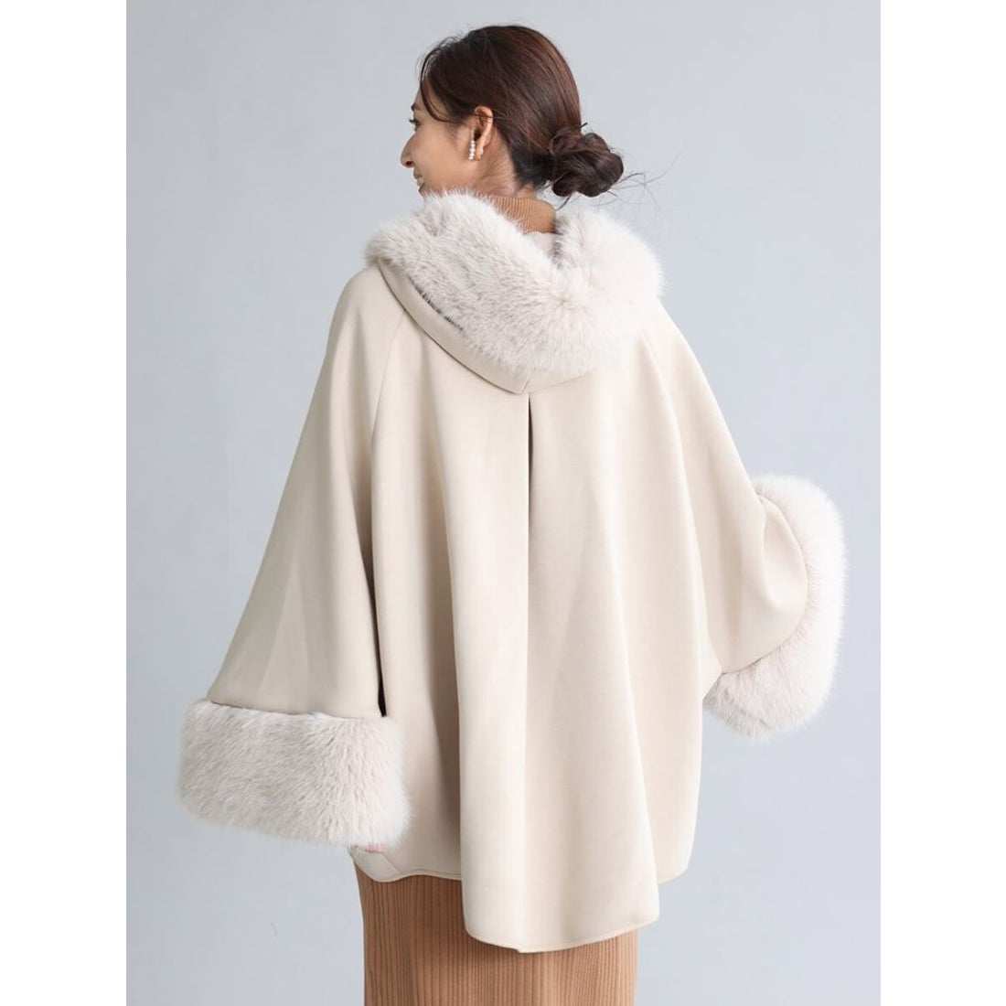 フェンネル FENNEL ポンチョライクファーコート （サンドベージュ