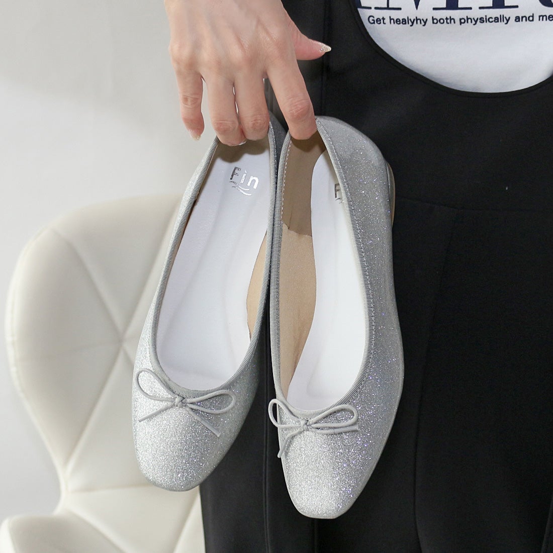 フィン Fin スクエアトゥラメバレエシューズ【低反発スポンジ入り