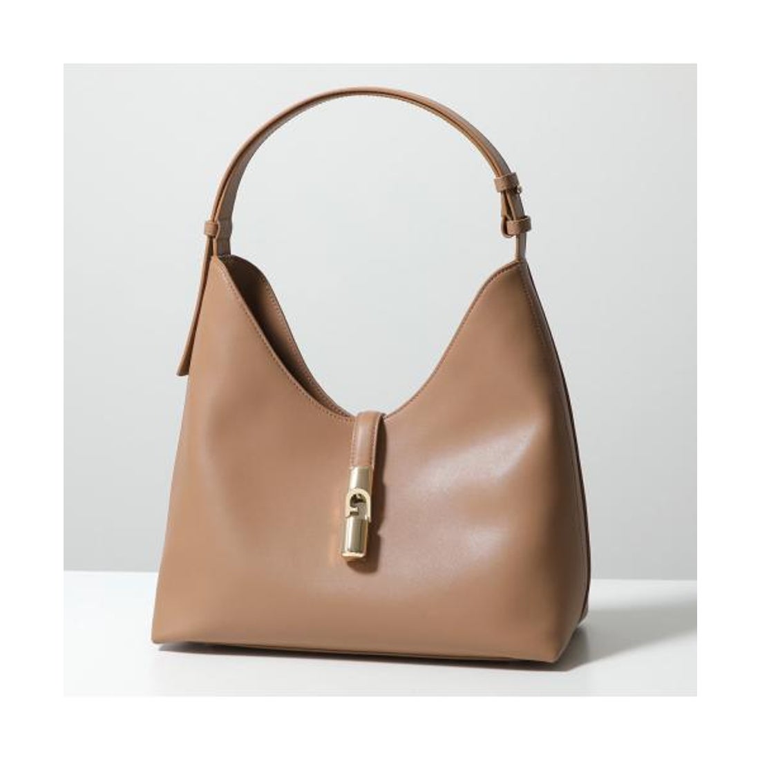 フルラ FURLA Furla トートバッグ GOCCIA M ゴッチャ レザー （YU500