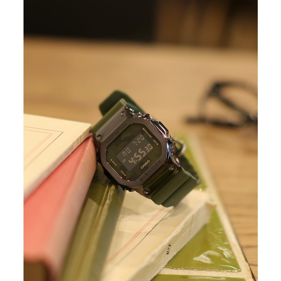 ジーショック G-SHOCK GM5600B3JF （カーキ系） - ファッション通販