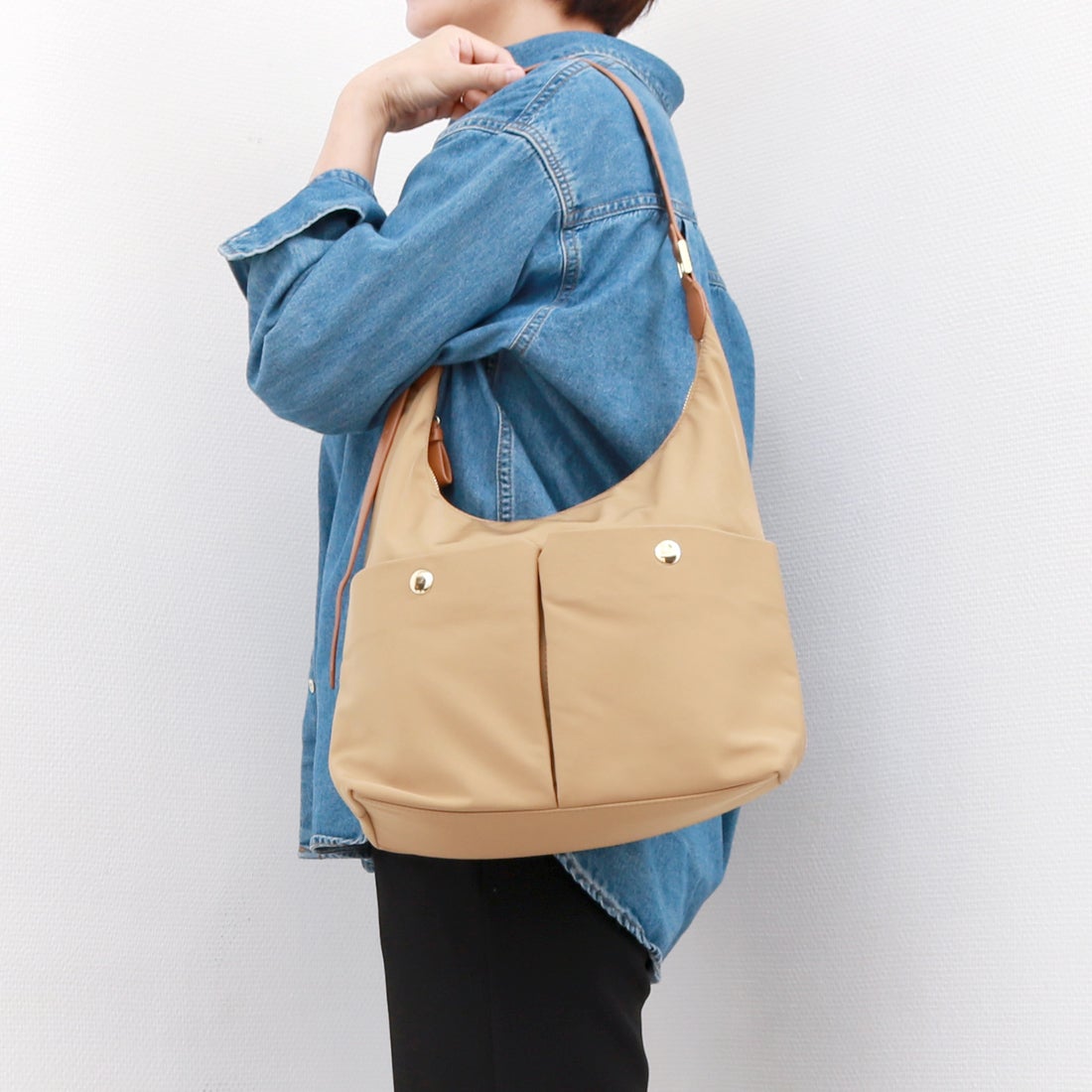 カカトゥ kakatoo ダブルポケットワンショルダー （BE） -UNBILLION