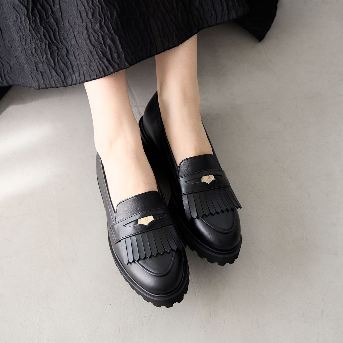 ヒミコ 卑弥呼 トラックソールコインローファー/641304 （ブラック