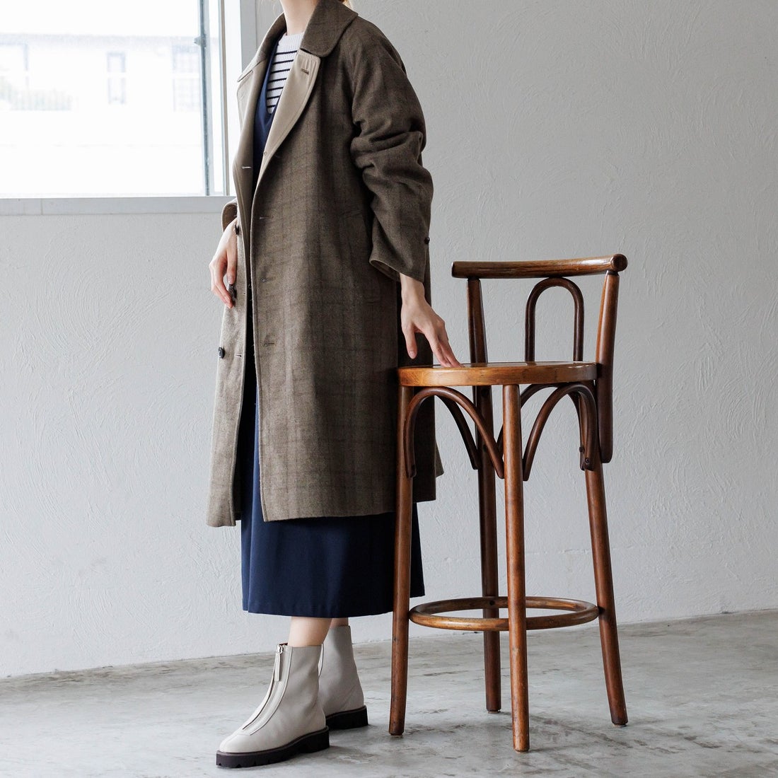 ヒミコ 卑弥呼 トラックソールショートブーツ/621403 （アイボリ