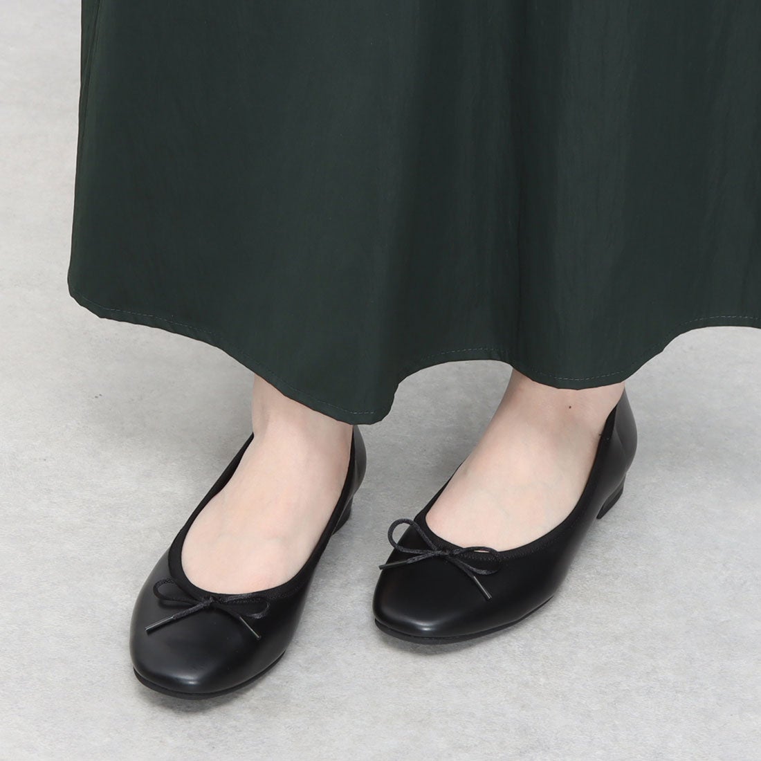 イング ing 【i.ing】全天候対応バレエシューズ（ブルーエナメル