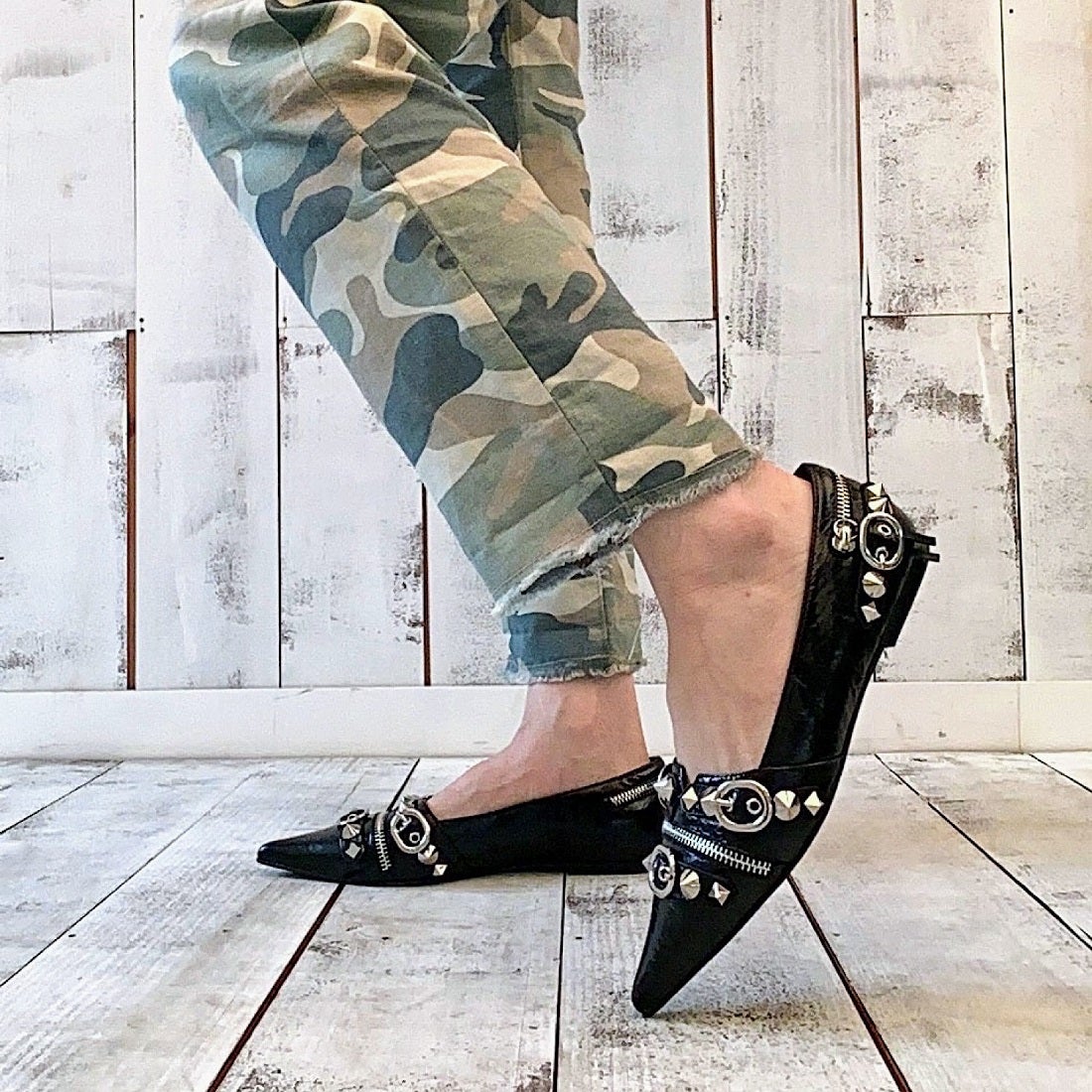 ジェフリーキャンベル Jeffrey Campbell スタッズフラットパンプス