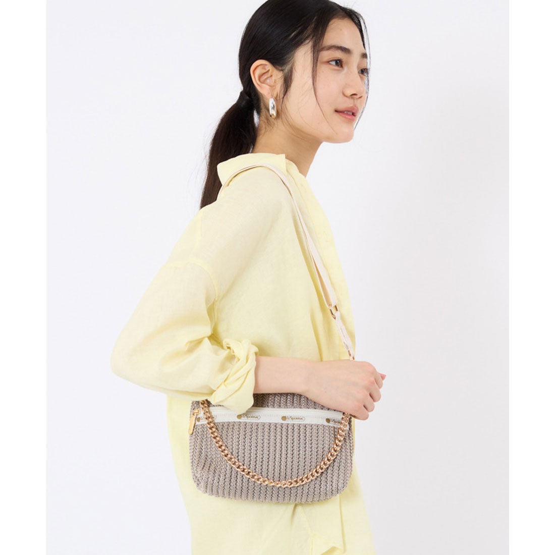 レスポートサック LeSportsac CHAIN CROCHET CLUTCH （ベージュ