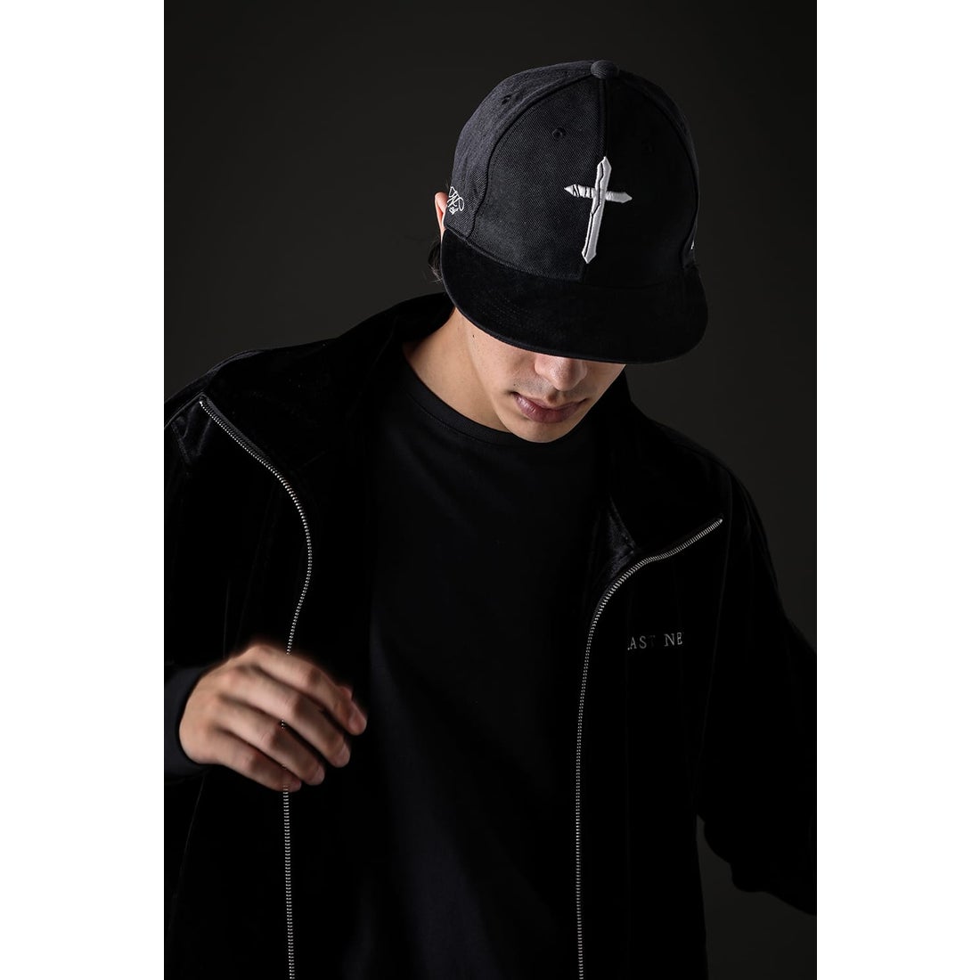ラストネスト LAST NEST × Nvclear CAP （Black/White） -FASCINATE
