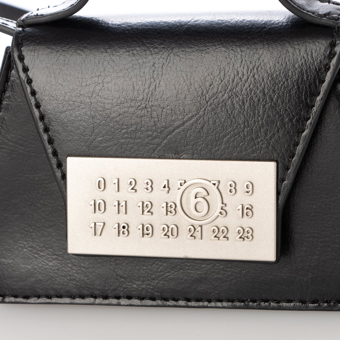 エムエムシックス メゾン マルジェラ MM6 Maison Margiela SB6ZI0012