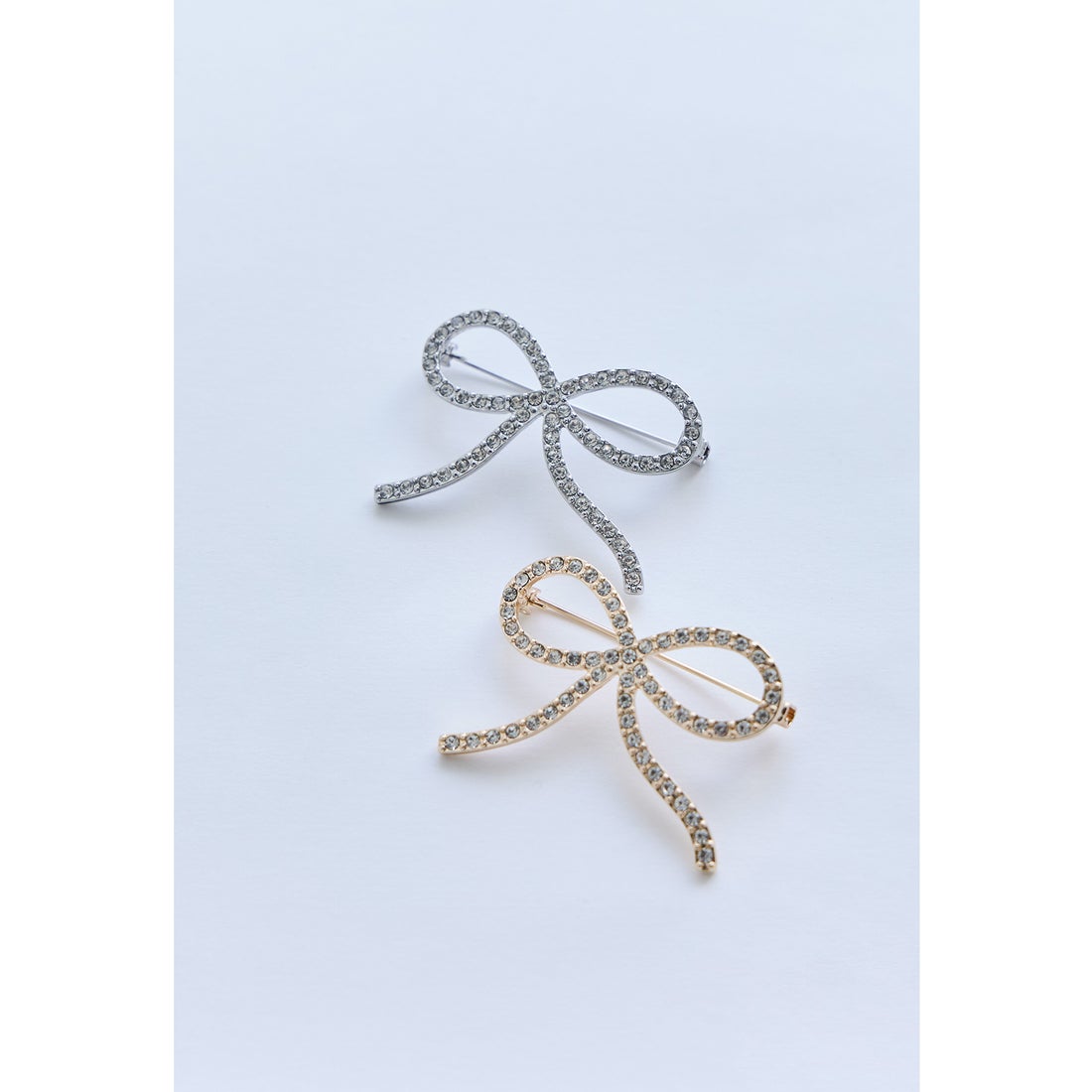 ニアナ niana ラインストーンリボンブローチ コサージュ ゴールド