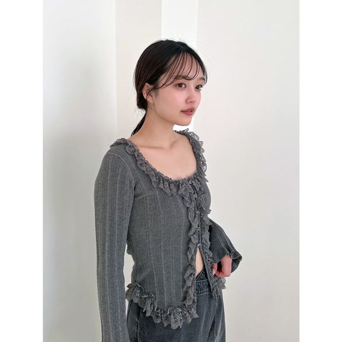 スナイデル SNIDEL Sustainableフリルニットプルオーバー （GRY